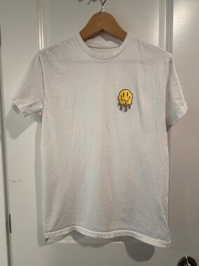 Retrofit Melting Dripping Smiley Face Graphic Tee White - S